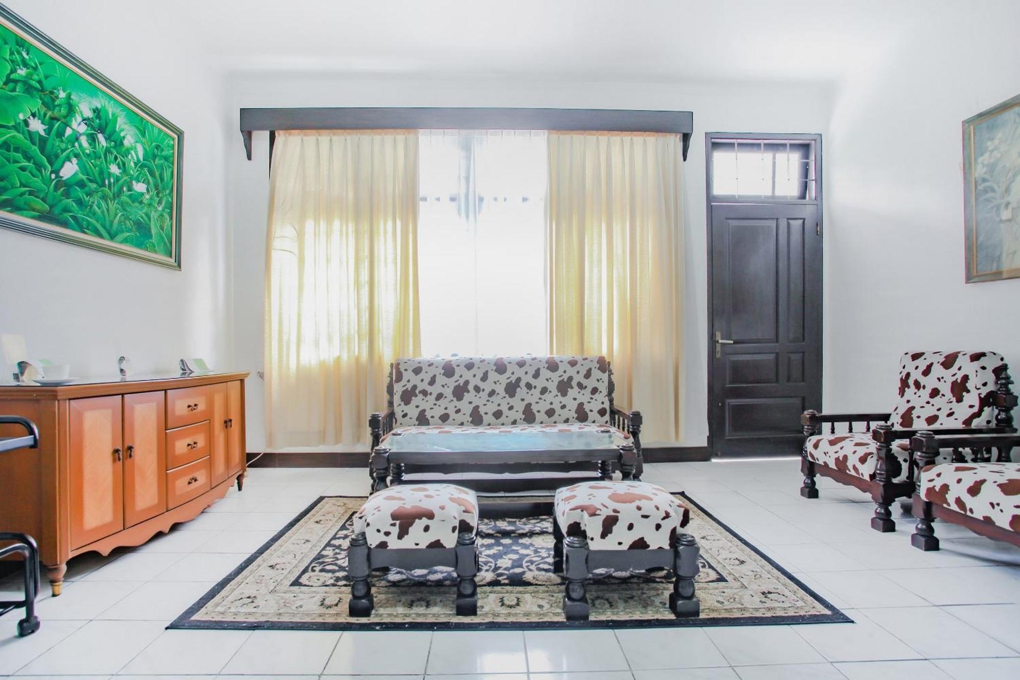 Oyo Life 90091 Wisma Pakuan Syariah 茂物 外观 照片